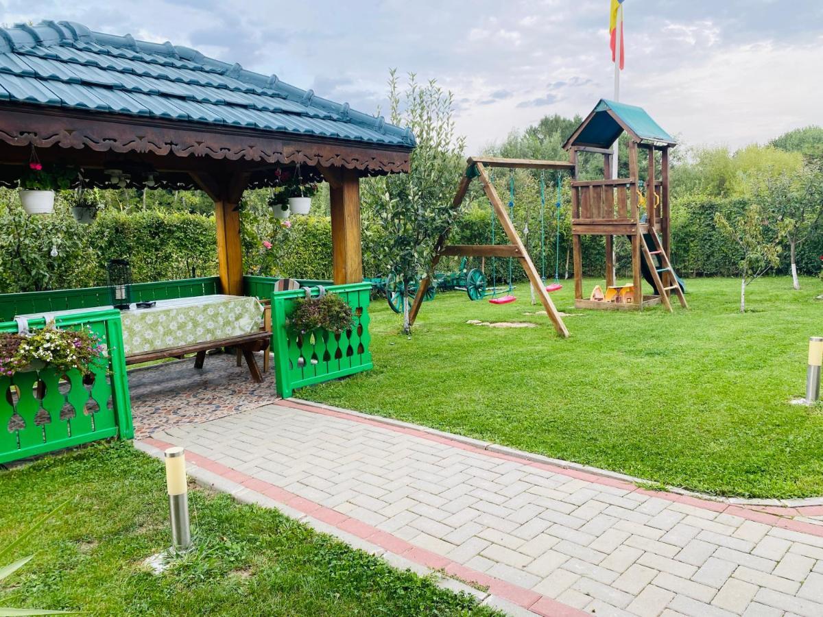 Agropensiunea Valea Fagilor Luncavita Екстер'єр фото